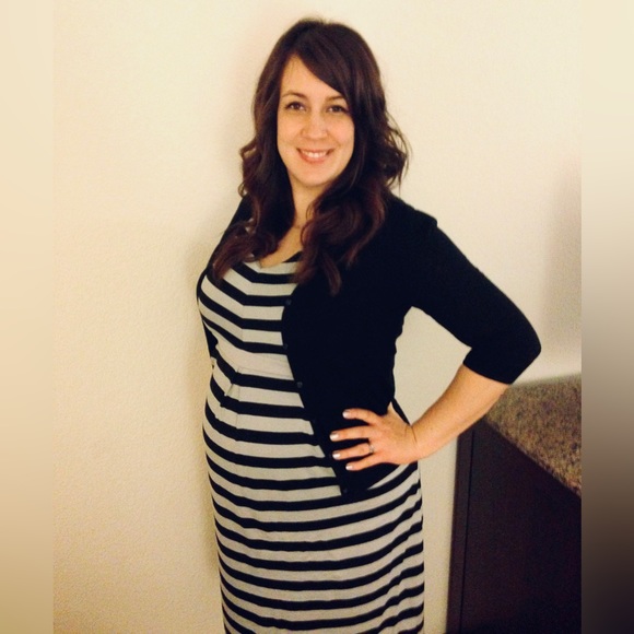 Striped Liz Lange for Target Maternity Dress - Picture 3 of 10